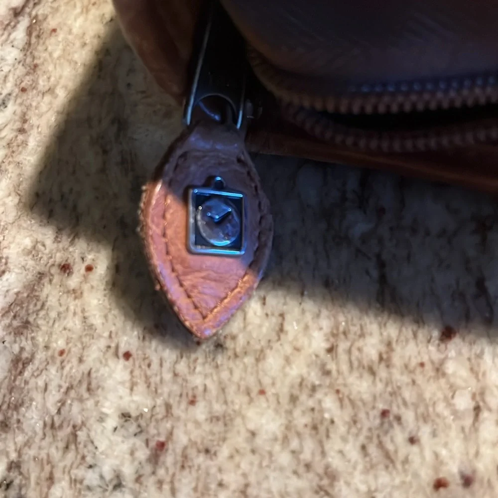 DAYTIMER Planner holds business cards, paper, so many compartments! Used - Picture 9 of 11